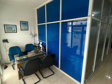 DISEWAKAN RUKO BAGUS MURAH 3.5 LANTAI DEKAT JL MARGONDA DEPOK (DUMET SCHOOL)