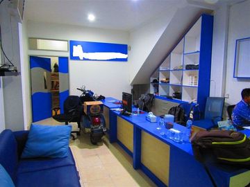 DISEWAKAN RUKO BAGUS MURAH 3.5 LANTAI DEKAT JL MARGONDA DEPOK (DUMET SCHOOL)