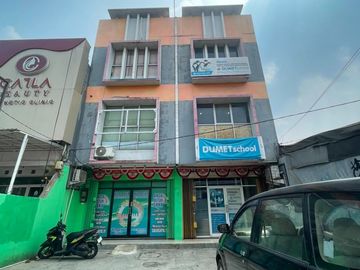 DISEWAKAN RUKO BAGUS MURAH 3.5 LANTAI DEKAT JL MARGONDA DEPOK (DUMET SCHOOL)