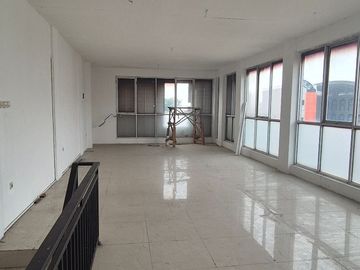 Ruko Pojok Deminimalis 7-3lt, strategis, ramai di Jl Pramuka, Sepanjang Jaya,Rawalumbu Bekasi