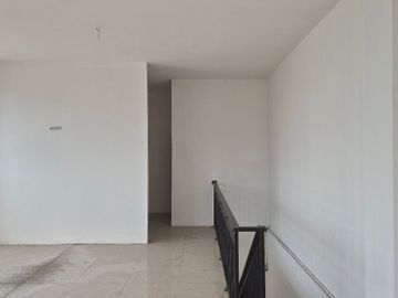 Ruko Pojok Deminimalis 7-3lt, strategis, ramai di Jl Pramuka, Sepanjang Jaya,Rawalumbu Bekasi