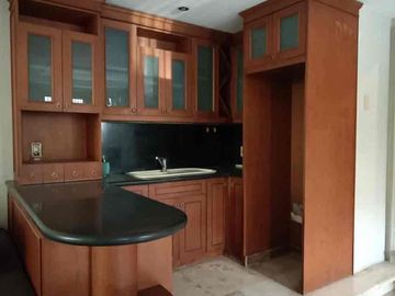 GEDUNG KANTOR 3 LANTAI LOKASI STRATEGIS KEMANG JAKSEL