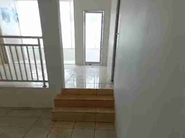 Ruko Gandeng 2,5 Lantai Jl Raya Puspitek Lokasi Ramai