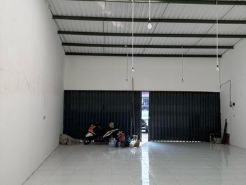 Disewakan ruko di Jatiwaringin Pondok Gede