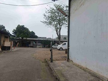DISEWAKAN GUDANG DI TIPAR CAKUNG JAKARTA TIMUR LUAS 600 900 1200 MURAH AKSES KONTAINER