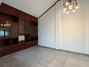 RUMAH SIAP HUNI DI BENDI TANAH KUSIR KEBAYORAN LAMA JAKSEL DIJJUAL