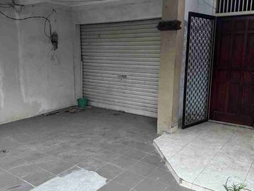 Dijual murah rumah tua di Janur Indah Kelapa Gading Jakarta Utara