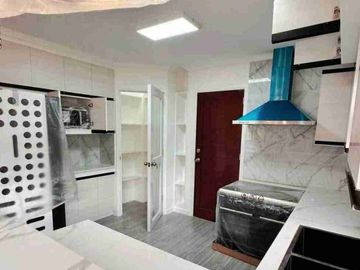 6 bedroom House and Lot for Sale in Baguio City (Richview Square) Fully Furnished w/ 3 car port