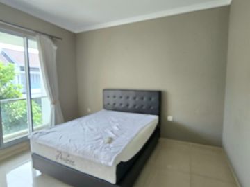 Disewakan Rumah Vivaldi Symphonia Summarecon Serpong