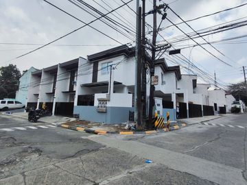 For Sale 2 Storey Modern Townhouse in Greenheights Subd San Bartolome Nova, Q.C KSA