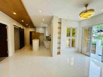 5 Bedroom House and Lot for Sale in Baguio City ( Richview Square ) Corner Unit w/ Solar Power System & 2 Carport