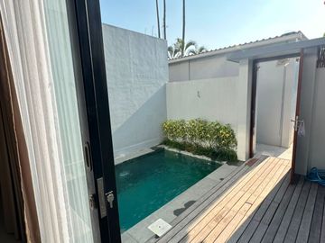 Exclusive Private Mezzanine Villa for Rent – Tumbak Bayuh, Canggu