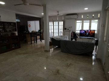 Villa Eksklusif 4 Kamar Tidur Dijual di Kerobokan Kelod Area