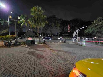 Disewakan Cepat Ruko Fluorite Posisi Hoek Gandeng 3 Lantai di Gading Serpong