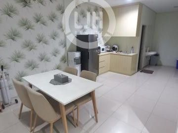Dijual Ruko Gandeng di Kirana Boutique Office Kelapa Gading Jakarta Utara
