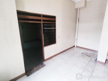 Rumah Luas dan Strategis di Pondok Pekayon Indah Bekasi