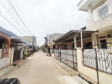 Rumah Luas dan Strategis di Pondok Pekayon Indah Bekasi