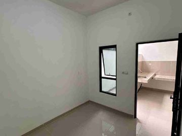 dijual rumah di citra raya Cikupa cluster bundaran 3 siap huni