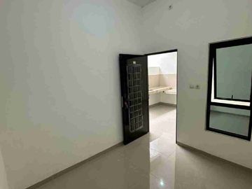 dijual rumah di citra raya Cikupa cluster bundaran 3 siap huni