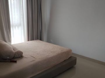 Disewakan rumah murah full furnished 2 lantai di Cluster South Mississippi Jakarta Garden City Jakarta Timur siap huni minimalis modern