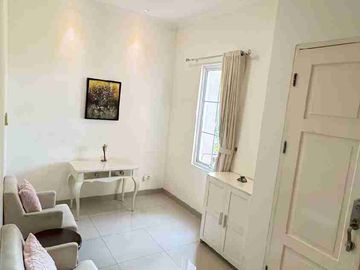 DISEWAKAN RUMAH FULL FURNISHED ALICANTE GADING SERPONG TANGERANG