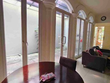 DISEWAKAN RUMAH FULL FURNISHED ALICANTE GADING SERPONG TANGERANG