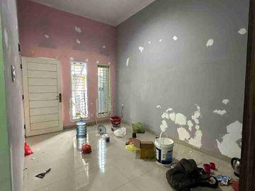 RUMAH DUA LANTAI LOKASI STRATEGIS MEDAN JOHOR DALAM KOMPLEK