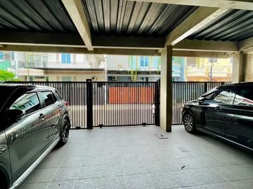 Rumah Semi Industrial Full Furnish Taman Modern Cakung Jakarta Timur