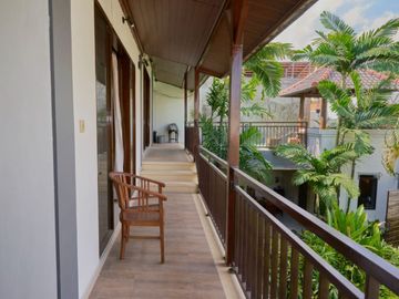 VILLA STYLE MODERN SI UMALAS KEROBOKAN DEKAT PANTAI BATU BELIG