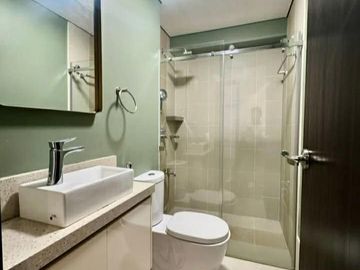 FOR SALE| Condo Fully Furnished at  LERATO TOWER 3 – MAKATI