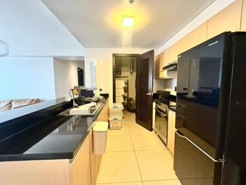 FOR SALE| Condo Fully Furnished at  LERATO TOWER 3 – MAKATI