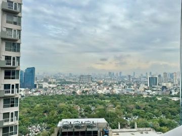 FOR SALE| Condo Fully Furnished at  LERATO TOWER 3 – MAKATI