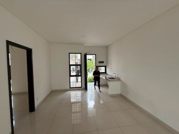 Dijual Rumah 3 Lantai Hook di Cluster Maison De Wisteria Metland Menteng (028)