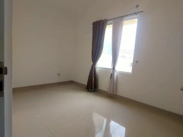 Rumah Premium Tropical Garden Grand Galaxy City – Semi Furnished, 4+1 KT
