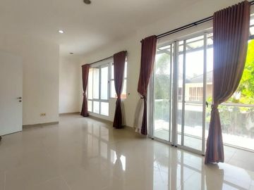 Rumah Premium Tropical Garden Grand Galaxy City – Semi Furnished, 4+1 KT