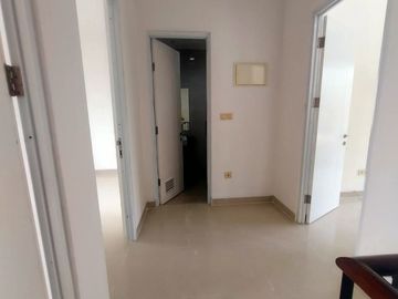 Rumah Premium Tropical Garden Grand Galaxy City – Semi Furnished, 4+1 KT
