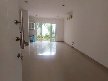 Rumah Premium Tropical Garden Grand Galaxy City – Semi Furnished, 4+1 KT