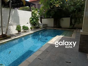 JUAL SEWA VILLA SEMER UMALAS BUMBAK KEROBOKAN BADUNG