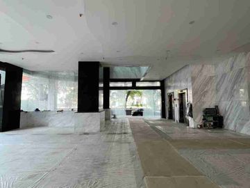 DI JUAL GEDUNG BARU UNTUK HOTEL..
 Gatot subroto 
Jakarta selatan