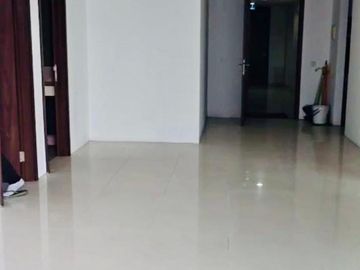 Dijual Murah Dibawah NJOP Apartement St.Moritz, 2BR+1 (87 m²), Bisa KPA, 1.590 M, Kembangan, Jakarta Barat