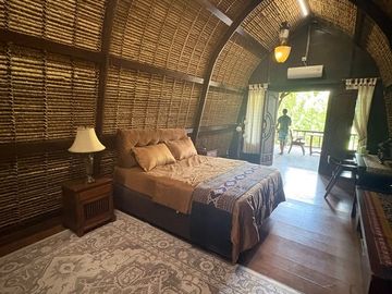 Villa Nyaman 3 Kamar Tidur dengan Private Pool Dijual di Ungasan