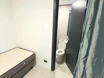 FOR RENT | LUXURIOUS 4-BEDROOM SKYLINE UNIT – ONE BALETE, QUEZON CITY