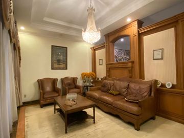 Dijual rumah sultan Syp Cipaganti sukajadi pasteur harga nego, edisi BU CPT, MURAH!