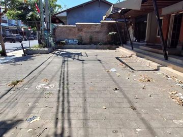 Disewakan Ex Cafe Dekat ke Air Port di Raya Kuta, Bali