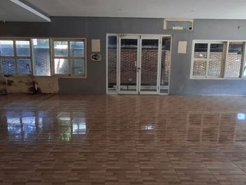 Disewakan Ex Cafe Dekat ke Air Port di Raya Kuta, Bali