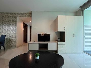 Disewakan 2 Bedroom Condominium Central Park Residences Grogol Petamburan, Luas 87M2, Desain Modern Minimalist, Furnish Lengkap, Lokasi Strategis