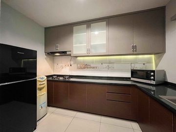 Disewakan 2 Bedroom Condominium Central Park Residences Grogol Petamburan, Luas 87M2, Desain Modern Minimalist, Furnish Lengkap, Lokasi Strategis