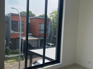 SEWA RUMAH KEBAYORAN HARMONY | KONDISI TERAWAT & SIAP HUNI | CLUSTER
