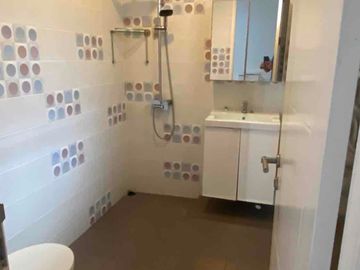Disewakan Rumah Modern Minimalis Semi Furnished Siap Huni di Kasuari Bintaro Sektor 9