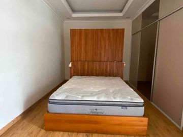 Disewakan Rumah Modern Minimalis Semi Furnished Siap Huni di Kasuari Bintaro Sektor 9